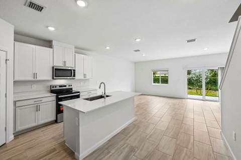 13001 SW Forli Way, Port St. Lucie FL - photo 12 of 39