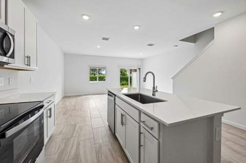 13001 SW Forli Way, Port St. Lucie FL - photo 18 of 39
