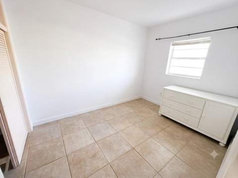 6560 Winfield Boulevard #102, Margate FL - photo 11 of 20