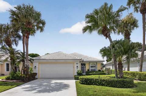 8390 E Garden Oaks Circle, home for sale in Palm Beach Gardens 33410