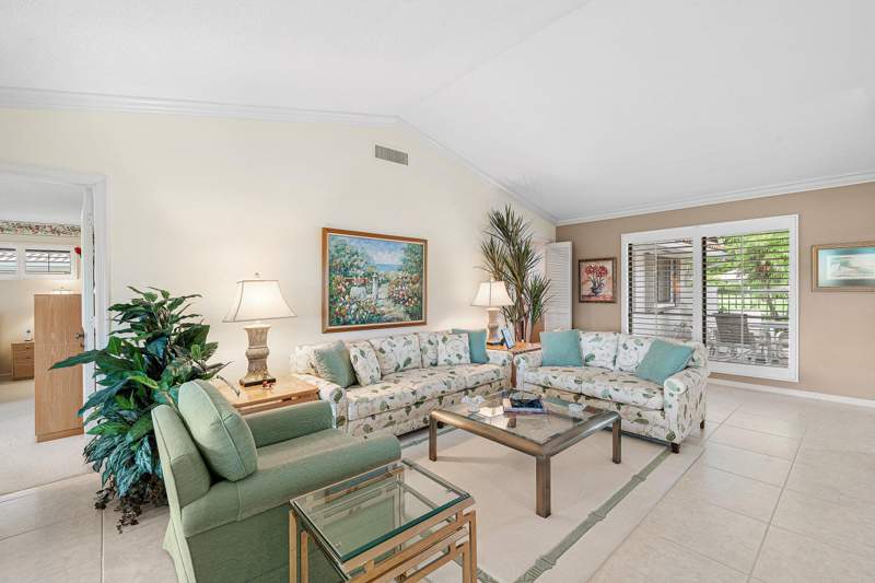 3 bedroom Single Family Residence at 10620 Limeberry Drive, Quail Ridge, Boynton Beach — photo 2