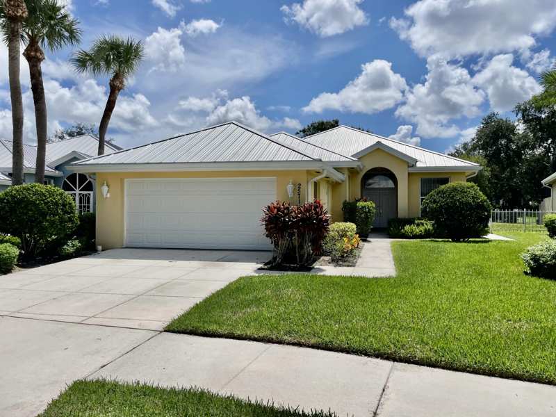 3 bedroom Single Family Residence at 2571 SW Greenwich Way, The Meadows, Palm City — photo 1