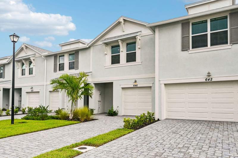 3 bedroom Townhouse at 646 Salisbury Circle, Tidewater, Fort Pierce — photo 3