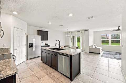 10505 SW Toren Way, Port St. Lucie FL - photo 8 of 46