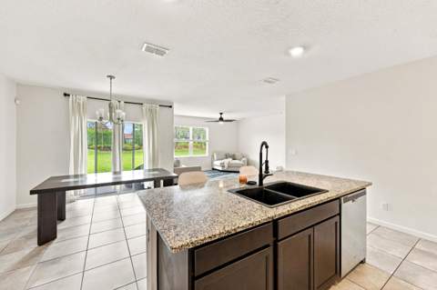 10505 SW Toren Way, Port St. Lucie FL - photo 11 of 46