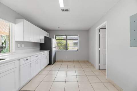 3427 NW 37th Street, Lauderdale Lakes FL - photo 14 of 40