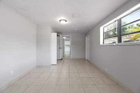 3427 NW 37th Street, Lauderdale Lakes FL - photo 17 of 40