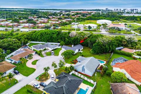 24 Russell Street, Tequesta FL - photo 19 of 20