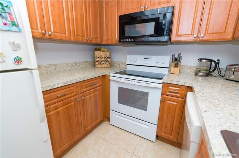 2 bedroom Villa at 2169 Champions Way #2169, Rock Island Land Corp, North Lauderdale — photo 2