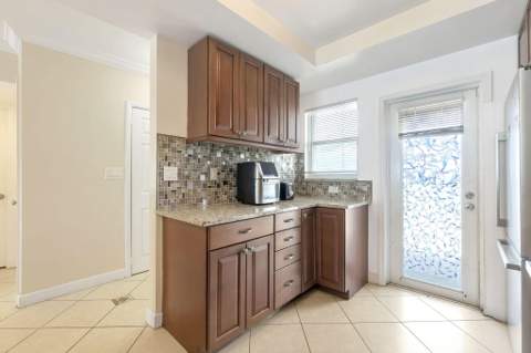750 N Ocean Boulevard #707, Pompano Beach FL - photo 19 of 82