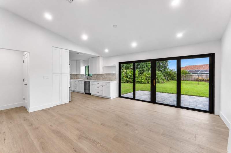 3 bedroom Single Family Residence at 24 Russell Street, Tequesta Pines, Tequesta — photo 5