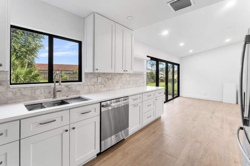 3 bedroom Single Family Residence at 24 Russell Street, Tequesta Pines, Tequesta — photo 4