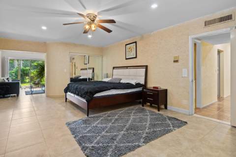 5104 White Oak Lane, Tamarac FL - photo 7 of 62