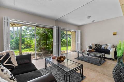 5104 White Oak Lane, Tamarac FL - photo 9 of 62