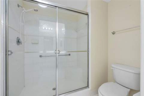 7765 Yardley Drive #403, Tamarac FL - photo 12 of 15