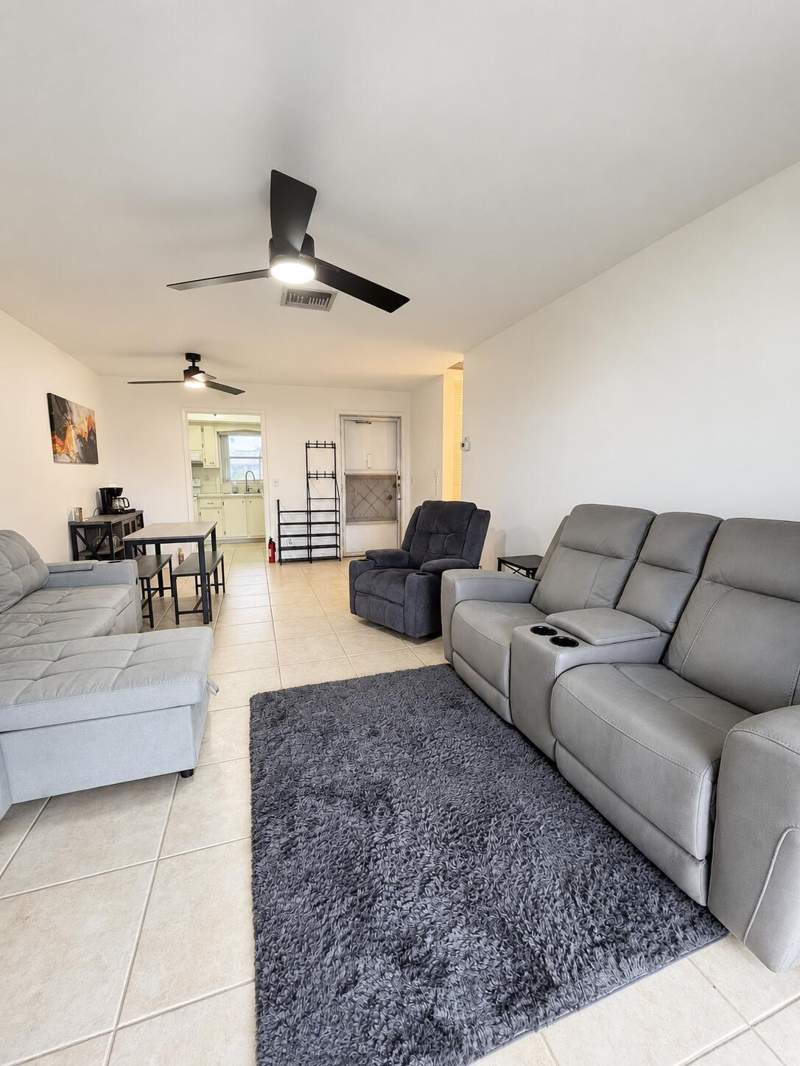 1 bedroom Villa at 2845 Crosley Drive #E, Cresthaven Villas 15 Condo, West Palm Beach — photo 5