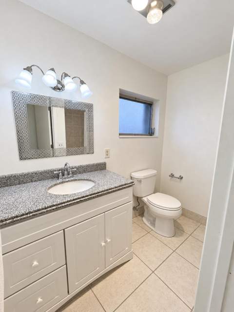 2845 Crosley Drive #E, West Palm Beach FL - photo 10 of 22