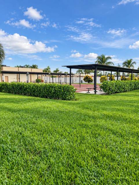 2845 Crosley Drive #E, West Palm Beach FL - photo 15 of 22
