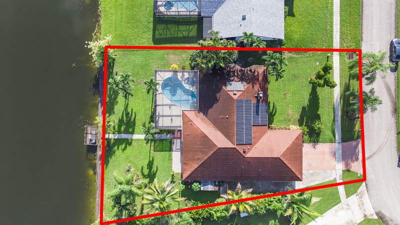 4 bedroom Single Family Residence at 154 Santa Monica Avenue, La Mancha 2, Royal Palm Beach — photo 2