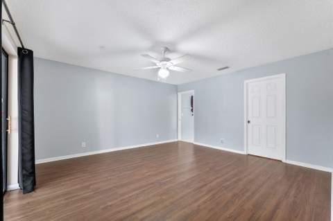 154 Santa Monica Avenue, Royal Palm Beach FL - photo 22 of 54