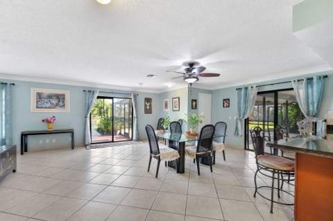 154 Santa Monica Avenue, Royal Palm Beach FL - photo 13 of 54