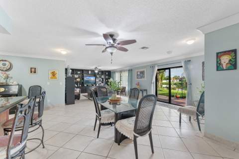 154 Santa Monica Avenue, Royal Palm Beach FL - photo 14 of 54