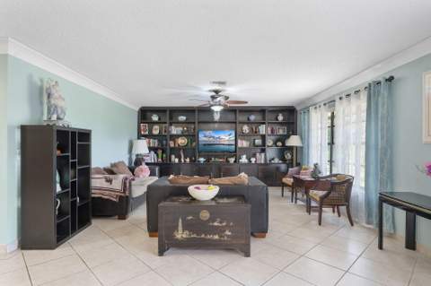 154 Santa Monica Avenue, Royal Palm Beach FL - photo 15 of 54