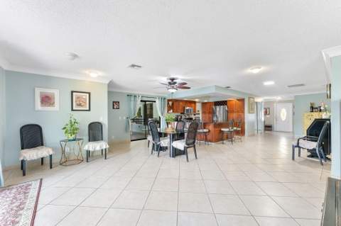 154 Santa Monica Avenue, Royal Palm Beach FL - photo 11 of 54