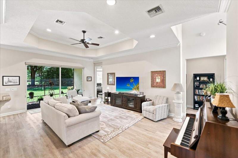 3 bedroom Single Family Residence at 9535 Avenel Lane, The Pines At The Reserve, Port St. Lucie — photo 3