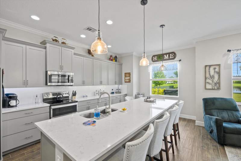 3 bedroom Single Family Residence at 15055 Goldfinch Circle, Meadows Of Westlake, Westlake — photo 4