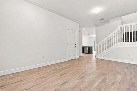 1434 SW 54th Avenue, North Lauderdale FL - photo 6 of 31