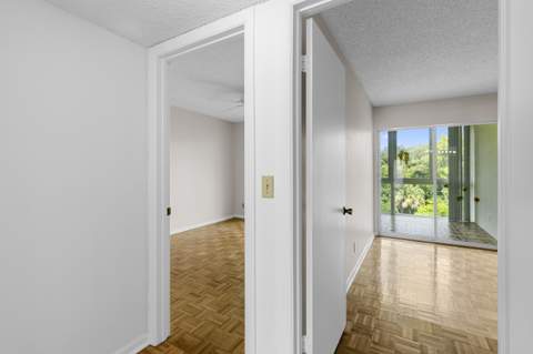4062 Oakridge F #4062, Deerfield Beach FL - photo 11 of 66