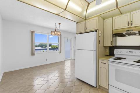 4062 Oakridge F #4062, Deerfield Beach FL - photo 6 of 66
