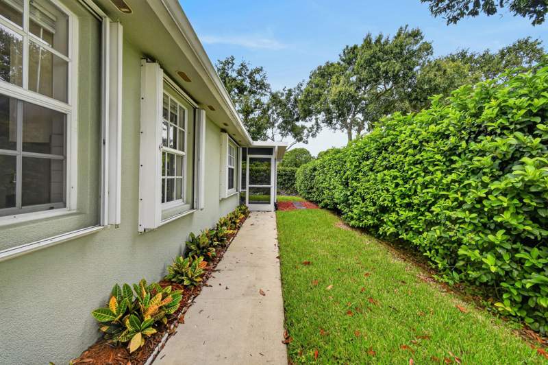 2 bedroom Villa at 1671 SW Waterfall Boulevard, The Meadows At Martin Downs, Palm City — photo 3