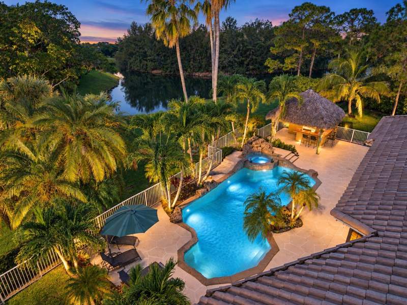 5 bedroom Single Family Residence at 7638 NW 51st Place, Whispering Woods, Coral Springs — photo 2