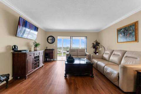 7240 Huntington Lane #703, Delray Beach FL - photo 9 of 58