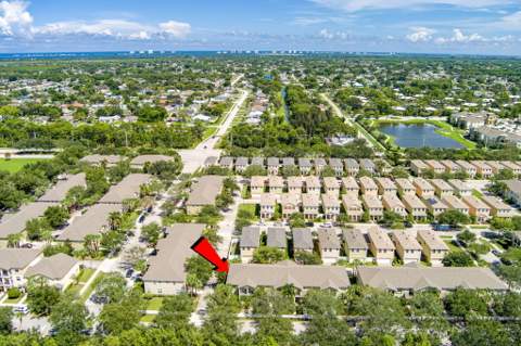 2124 SE Grand Drive, Port St. Lucie FL - photo 6 of 44