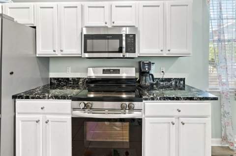 2124 SE Grand Drive, Port St. Lucie FL - photo 16 of 44