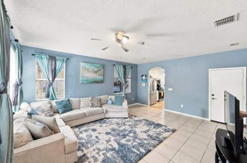 2124 SE Grand Drive, Port St. Lucie FL - photo 10 of 44
