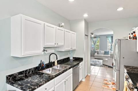 2124 SE Grand Drive, Port St. Lucie FL - photo 14 of 44