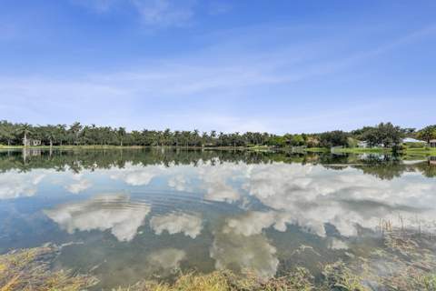12571 Countryside Terrace, Cooper City FL - photo 6 of 68