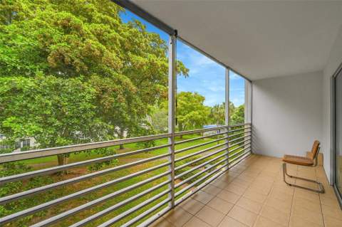 2103 Lucaya Bend #E3, Coconut Creek FL - photo 12 of 18