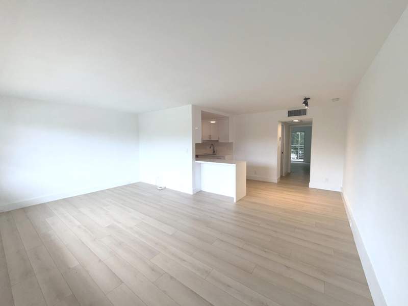 1 bedroom Condominium at 2103 Lucaya Bend #E3, Lucaya Village 2-D Condo, Coconut Creek — photo 4
