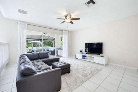 19614 Star Island Drive, Boca Raton FL - photo 23 of 56