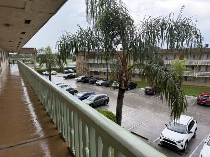 2 bedroom Condominium at 700 Village Green Court #314, Village Green Hampton Condo, Palm Springs — photo 5