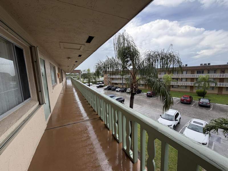 2 bedroom Condominium at 700 Village Green Court #314, Village Green Hampton Condo, Palm Springs — photo 3