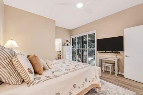 165 Sherwood Forest Drive, Delray Beach FL - photo 17 of 46