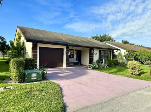 6273 Tall Cypress Circle, Greenacres FL - photo 13 of 14