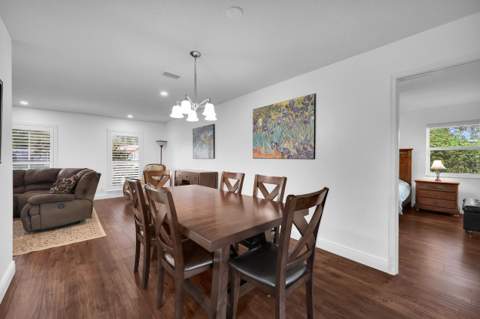 8412 NW 26th Drive, Coral Springs FL - photo 10 of 46