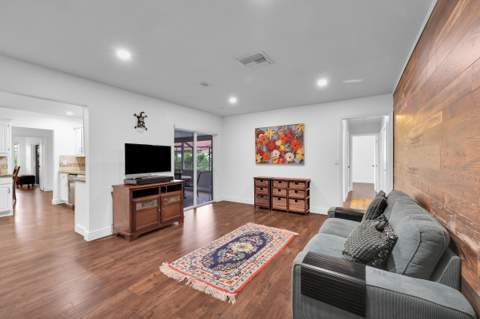 8412 NW 26th Drive, Coral Springs FL - photo 15 of 46